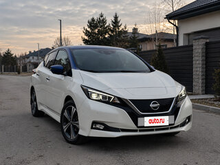 2017 Nissan Leaf II (ZE1), белый, 1600000 рублей, вид 2