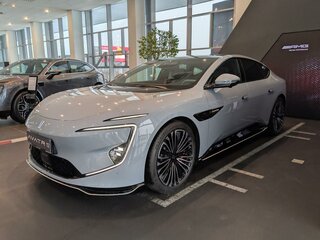 2026 Avatr 12, синий, 8690000 рублей, вид 1