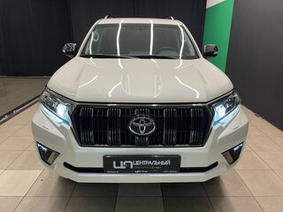 2020 Toyota Land Cruiser Prado 150 Series Рестайлинг 2, белый, 6500000 рублей, вид 2