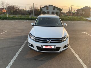 2013 Volkswagen Tiguan I Рестайлинг, белый, 1750000 рублей, вид 1