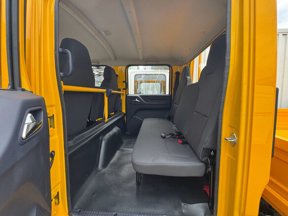2026 Isuzu Elf (N-series), золотистый, 4650000 рублей - вид 6
