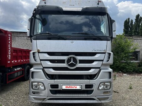2017 Mercedes-Benz Actros, серебристый, 3980000 рублей, вид 3