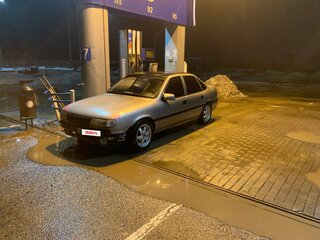 1994 Opel Vectra KAT A, серебристый, 180000 рублей, вид 3