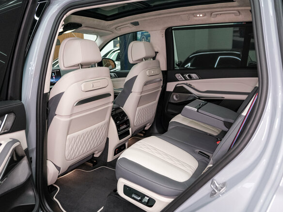 2026 BMW X7 40d I (G07) Рестайлинг, серый, 18700000 рублей - вид 28