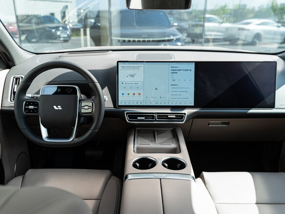 2025 Li Auto (Lixiang) L9 52.3 kWh I Рестайлинг, чёрный - вид 6