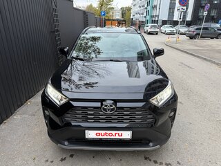 2021 Toyota RAV4 V (XA50), чёрный, 3200000 рублей, вид 3