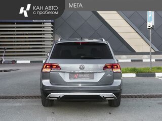2018 Volkswagen Teramont I, серый, 2900000 рублей, вид 4