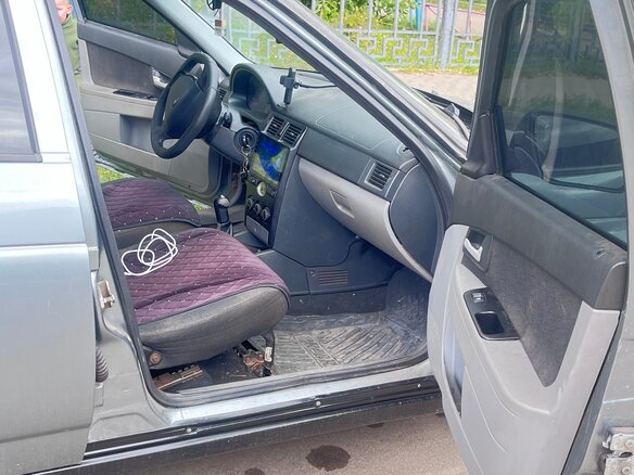 2011 Lada (ВАЗ) Priora I, серый, 235000 рублей - вид 11