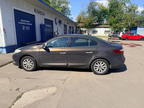 2013 Renault Fluence I Рестайлинг, коричневый, 600000 рублей - вид 1