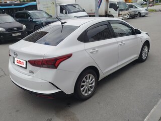 2021 Hyundai Solaris II Рестайлинг, белый, 1699000 рублей, вид 4
