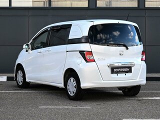 2015 Honda Freed Spike I Рестайлинг 2, белый, 1149000 рублей, вид 2
