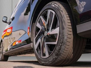 2026 Volkswagen ID.Buzz GTX LWB, чёрный, 8960000 рублей, вид 4