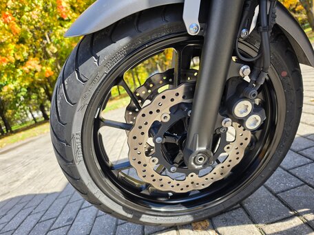 2020 Yamaha XSR700, серебристый, 700000 рублей, вид 5