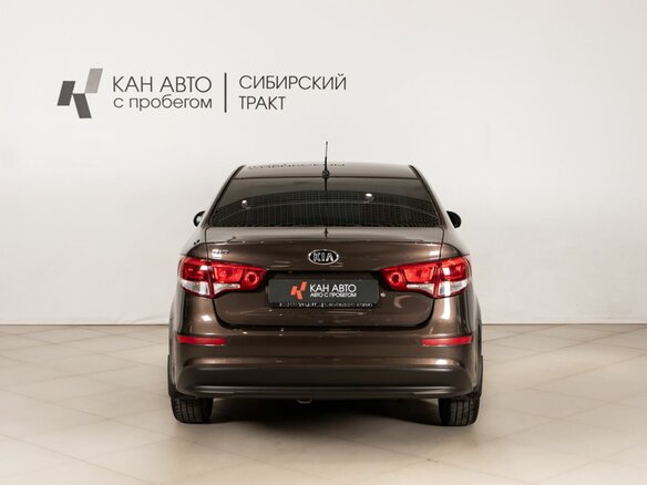 2015 Kia Rio III Рестайлинг, коричневый - вид 3