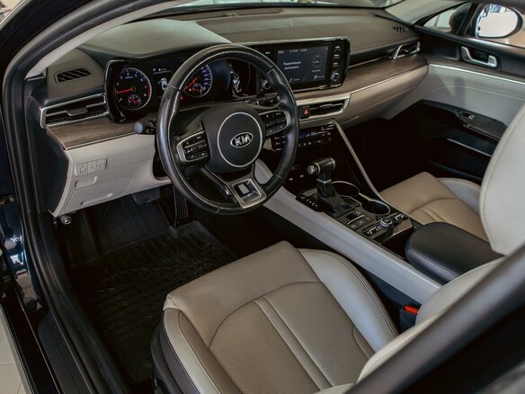 2022 Kia K5 III, синий, 2495000 рублей - вид 12