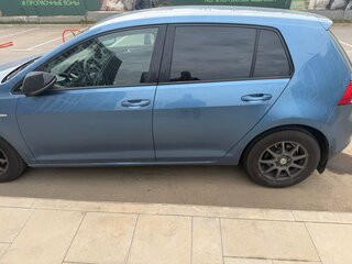 2013 Volkswagen Golf VII, голубой, 950000 рублей, вид 2