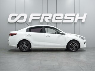 2017 Kia Rio IV, белый, 987000 рублей, вид 5