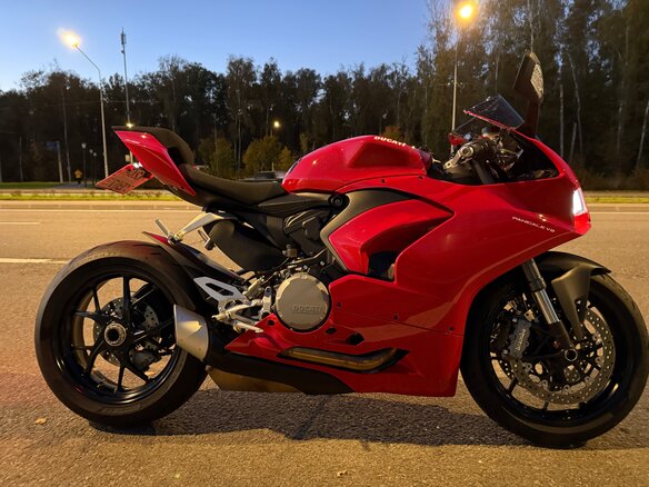 2020 Ducati Panigale V2, красный, 1720000 рублей - вид 4