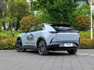 2026 Mazda EZ-60, серый, 4797000 рублей, вид 4