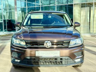2020 Volkswagen Tiguan II, коричневый, 2427000 рублей, вид 2