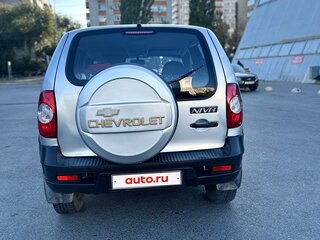 2011 Chevrolet Niva I Рестайлинг, серый, 385000 рублей, вид 3