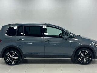 2023 Volkswagen Touran L II, серый, 1980000 рублей, вид 4