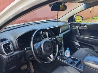 2018 Kia Sportage IV, белый, 1850000 рублей, вид 3