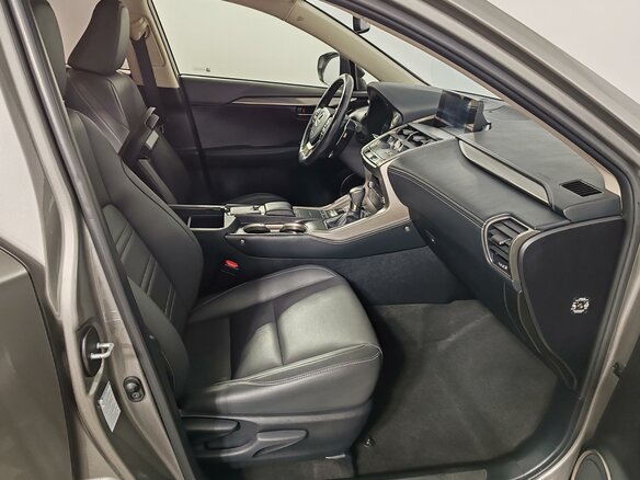 2019 Lexus NX 200 I Рестайлинг, серый, 3549000 рублей - вид 16