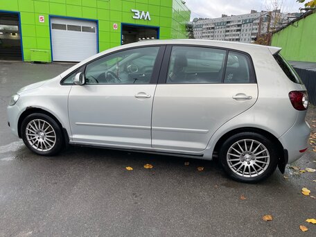 2013 Volkswagen Golf Plus II, серебристый, 740000 рублей, вид 3