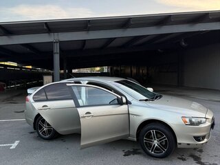 2008 Mitsubishi Lancer X, бежевый, 600000 рублей, вид 4
