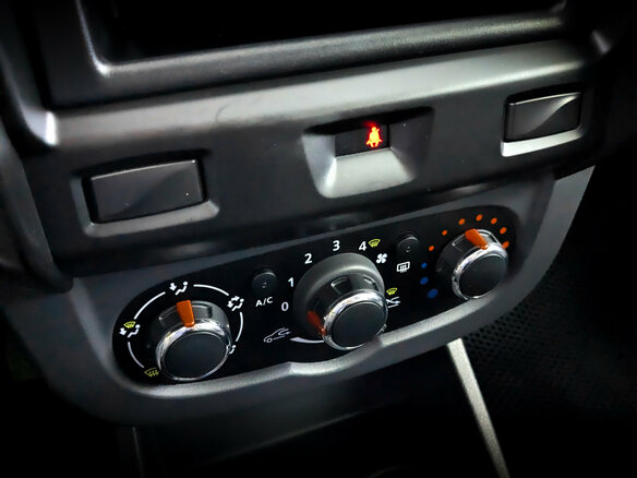 2024 Lada (ВАЗ) Largus I Рестайлинг, белый, 1400000 рублей - вид 24