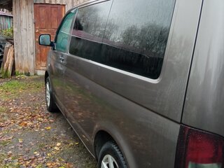 2006 Volkswagen Transporter T5, коричневый, 950000 рублей, вид 2