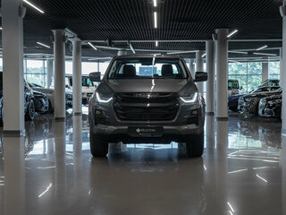 2025 Isuzu D-Max III, серый, 5350000 рублей, вид 3