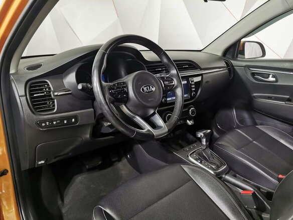 2017 Kia Rio IV, оранжевый, 1355150 рублей - вид 17