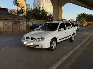 2002 Renault Megane I Рестайлинг, белый, 140000 рублей, вид 1