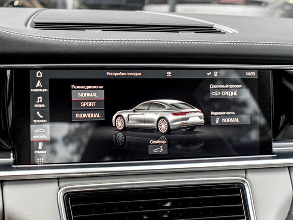 2018 Porsche Panamera 4 II, чёрный, 7700000 рублей - вид 14