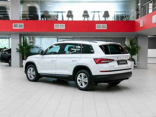 2019 Skoda Kodiaq I, белый, 2140000 рублей, вид 4