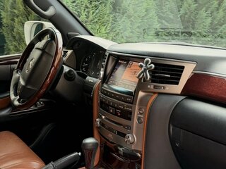 2014 Lexus LX 570 III Рестайлинг, белый, 4500000 рублей, вид 5