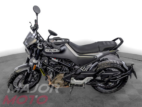 2021 Husqvarna Vitpilen 401, серый, 399000 рублей, вид 4