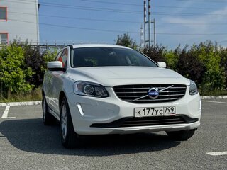 2017 Volvo XC60 I Рестайлинг, белый, 2699000 рублей, вид 4