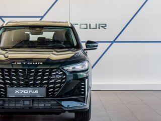 2026 Jetour X70+ I Рестайлинг, зелёный, 3399000 рублей, вид 2