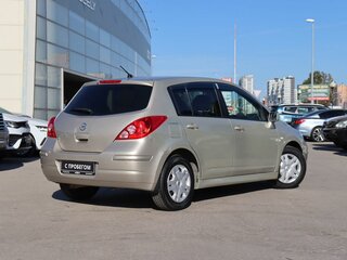 2011 Nissan Tiida I Рестайлинг, бежевый, 720000 рублей, вид 5