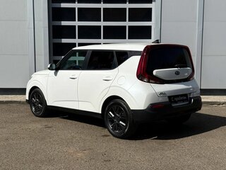 2021 Kia Soul III, белый, 1959000 рублей, вид 3