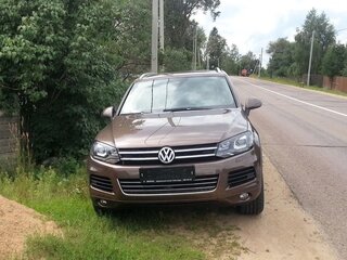 2012 Volkswagen Touareg II, коричневый, 2450000 рублей, вид 2