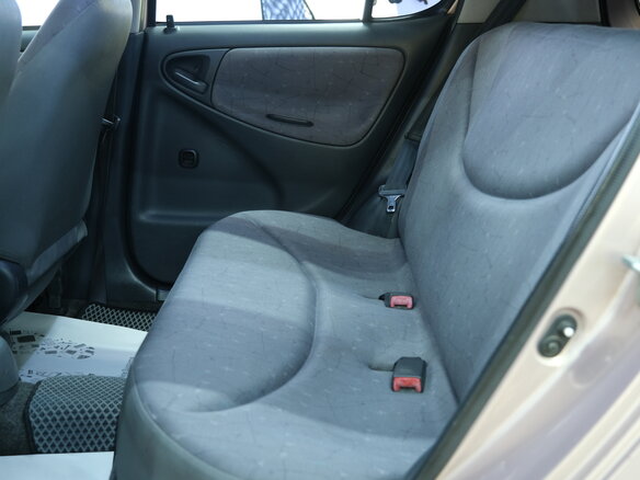 2000 Toyota Vitz I (P10), розовый, 329000 рублей - вид 18