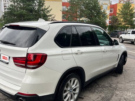 2018 BMW X5 25d III (F15), белый, 3550000 рублей, вид 4