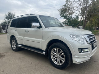 2018 Mitsubishi Pajero IV Рестайлинг 2, белый, 3400000 рублей, вид 5