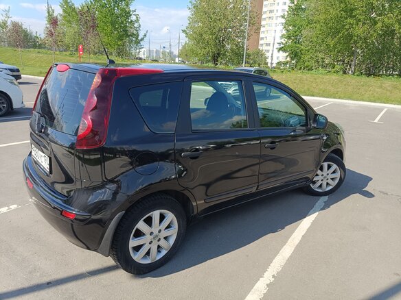 2012 Nissan Note I Рестайлинг, чёрный, 560000 рублей - вид 4