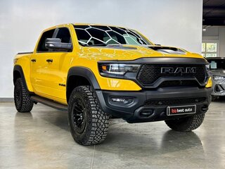 2023 Ram 1500 Crew Cab TRX V, жёлтый, 15490000 рублей, вид 3
