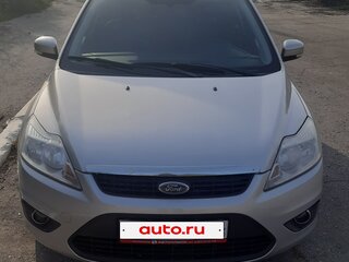 2011 Ford Focus II Рестайлинг, серебристый, 750000 рублей, вид 3
